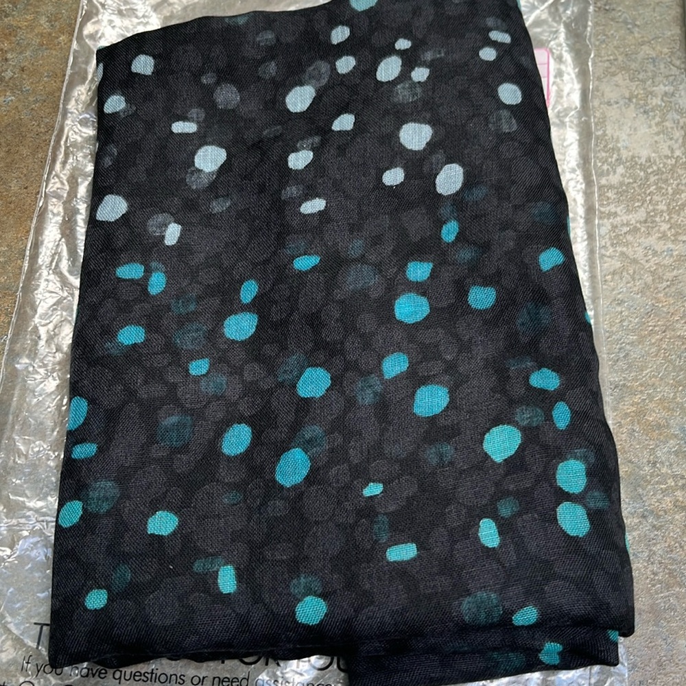 Thirty-one Avenue Fringe Scarf - New in Bag